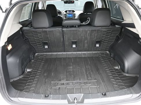 Used 2023 Subaru Crosstrek 2.5i Limited AWD/4WD image 9
