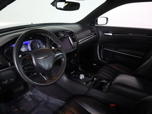 Used 2023 Chrysler 300 S image 27