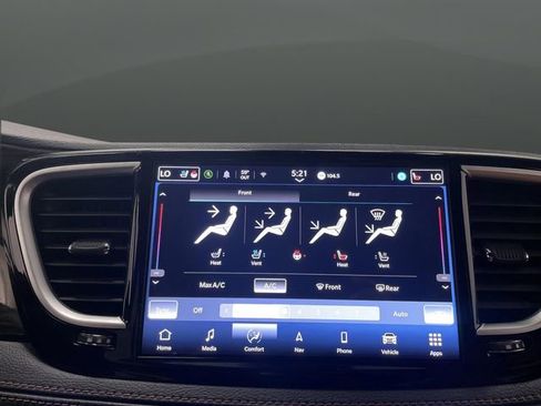 Used 2024 Chrysler Pacifica Pinnacle image 23