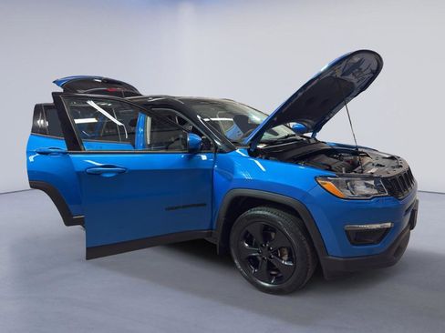 Used 2018 Jeep Compass Latitude image 7