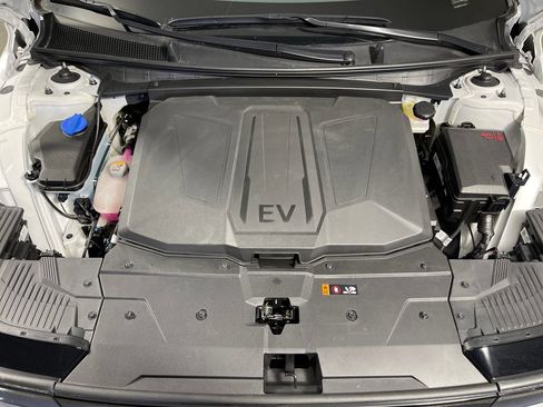 New 2026 Hyundai Ioniq 5 SEL RWD image 9