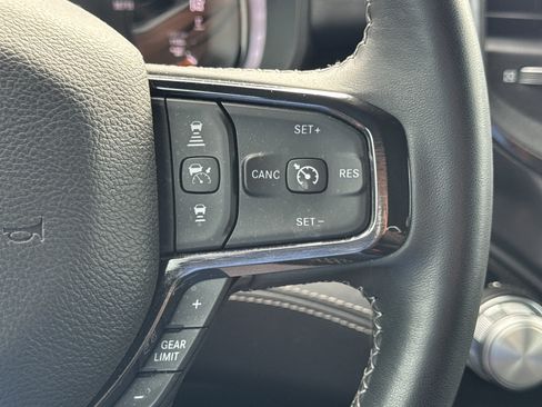 Used 2024 RAM 1500 Limited image 16