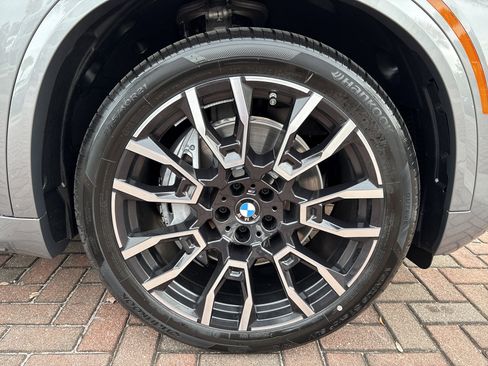 Used 2026 BMW X5 xDrive50e AWD/4WD image 12