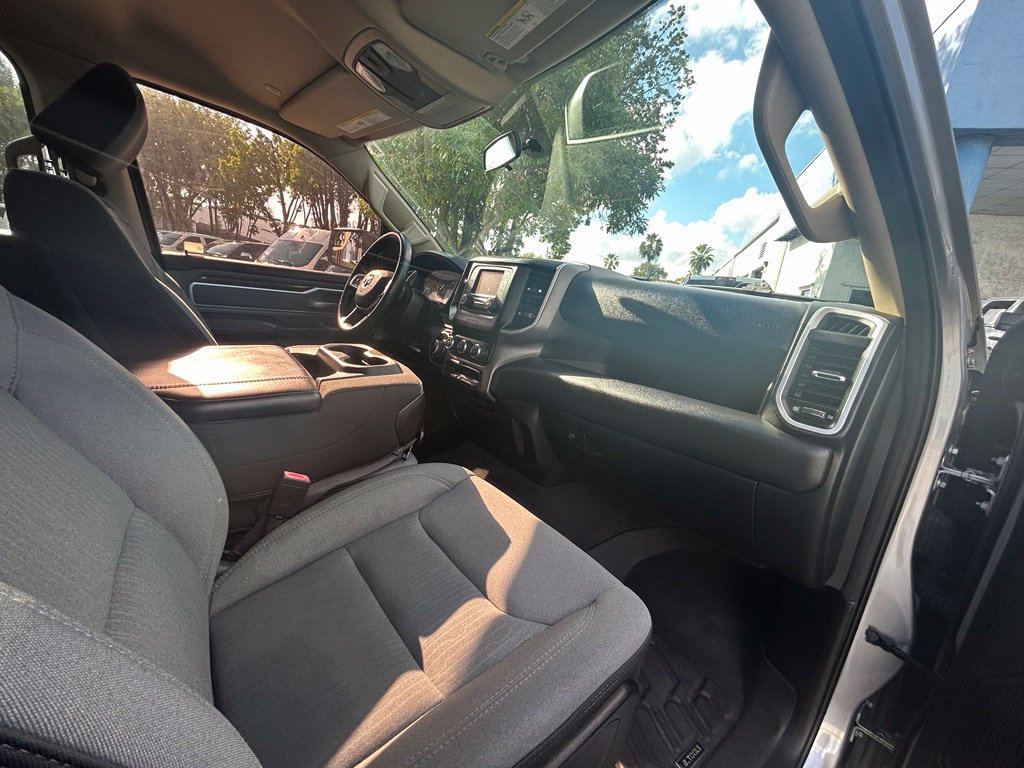 Used 2020 RAM 1500 Big Horn RWD image 30