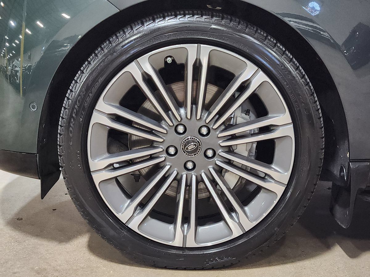 Used 2023 Land Rover Range Rover SE AWD/4WD image 26
