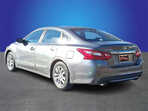 Used 2016 Nissan Altima 2.5 S w/ Power Driver Seat Package image 6