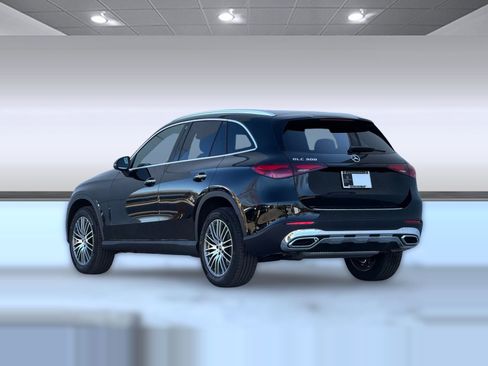 New 2026 Mercedes-Benz GLC 300 image 3
