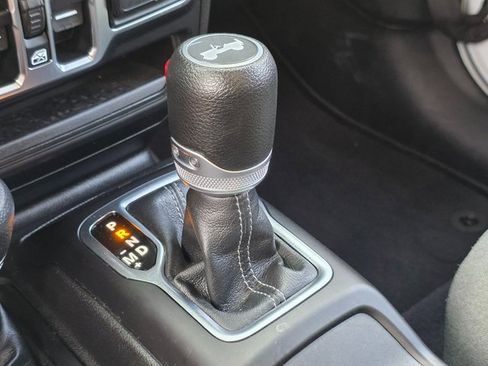 Used 2024 Jeep Wrangler Unlimited Sahara image 35