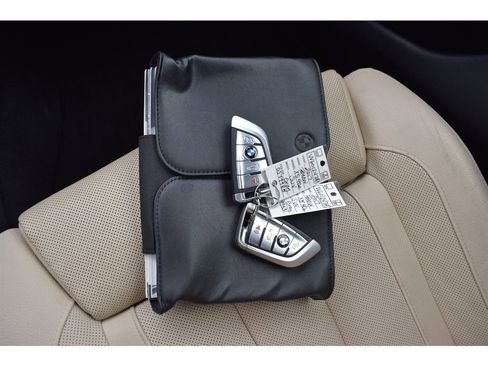 Used 2017 BMW X5 xDrive40e image 42