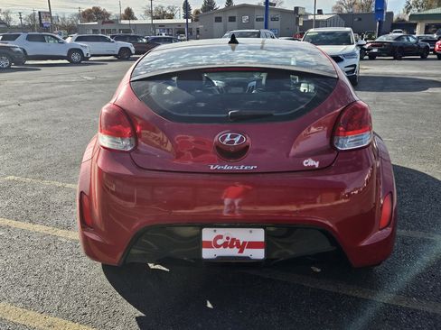 Used 2015 Hyundai Veloster w/ Option Group 03 image 4