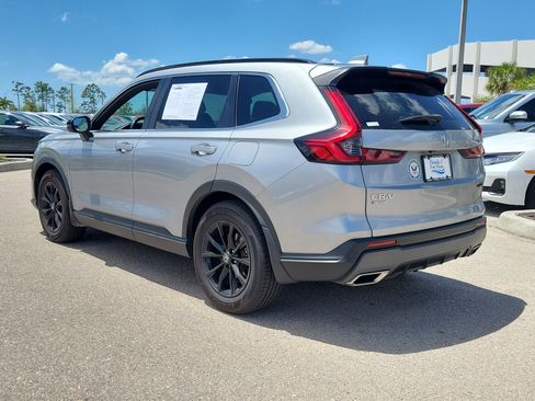 Used 2023 Honda CR-V Sport image 4