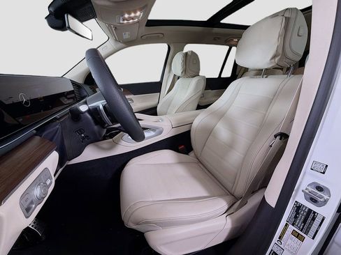 New 2026 Mercedes-Benz GLS 450 4MATIC image 12