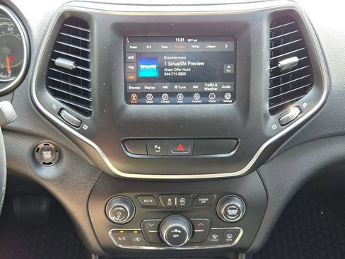 Used 2020 Jeep Cherokee Latitude Plus AWD/4WD image 20