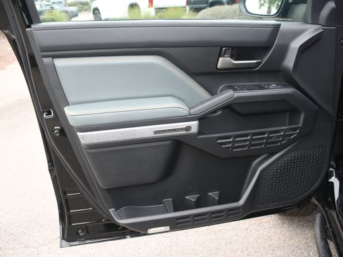 New 2025 Toyota Tacoma Trailhunter image 5