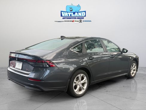 Used 2023 Honda Accord LX image 5
