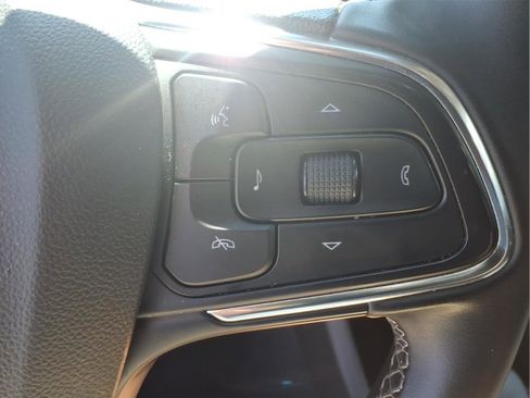 Used 2025 Buick Encore GX Preferred FWD image 22