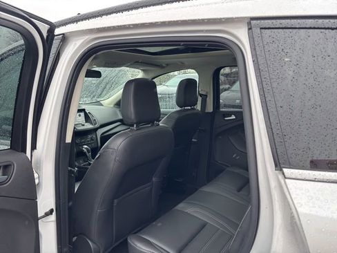 Used 2019 Ford Escape SEL image 29