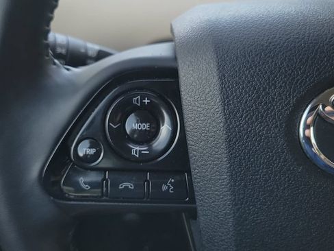 Used 2022 Toyota Prius Limited FWD image 18