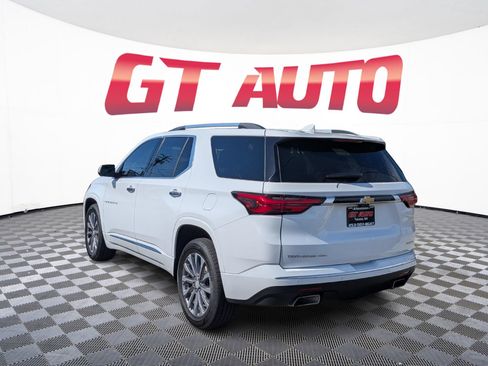 Used 2023 Chevrolet Traverse Premier AWD/4WD image 3