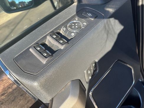 Used 2022 Ford F250 Lariat w/ Lariat Ultimate Package image 16