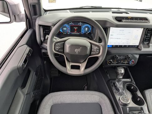 New 2025 Ford Bronco 4-Door w/ Sasquatch Package AWD/4WD image 15