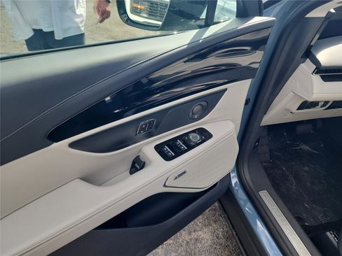 New 2026 Lincoln Nautilus Reserve image 12