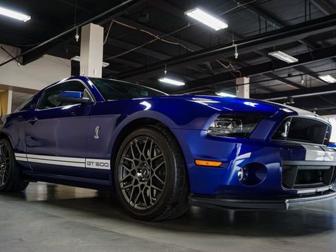 Used 2014 Ford Mustang Shelby GT500 w/ Equipment Group 821A RWD image 2