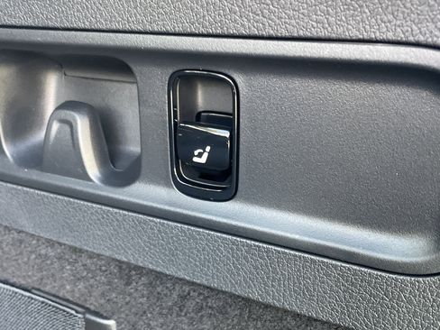 New 2026 Mercedes-Benz GLC 300 4MATIC image 11