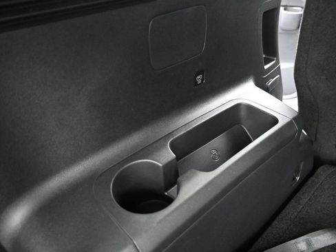 Certified 2025 Kia Sorento SX Prestige AWD/4WD image 22