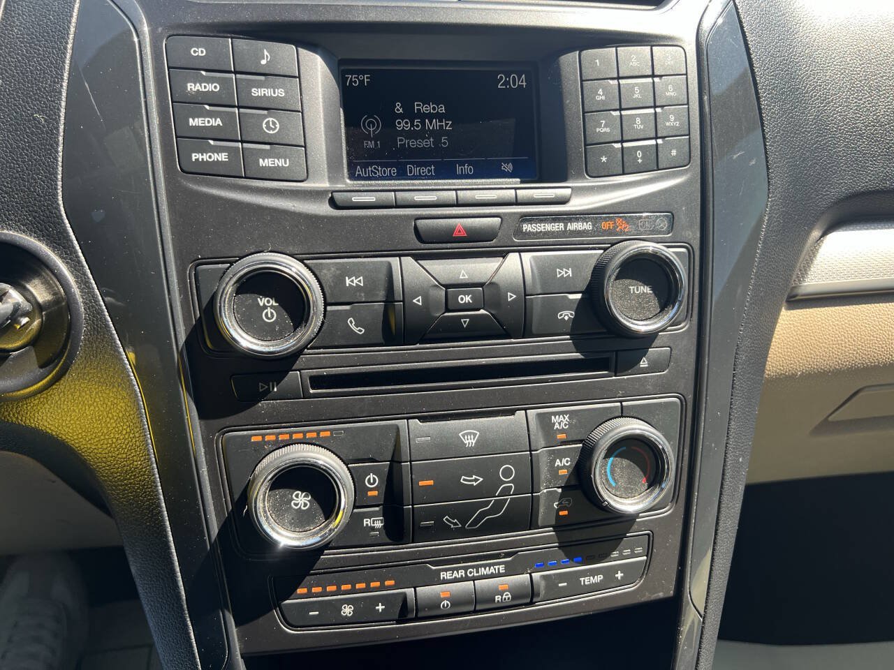 Used 2017 Ford Explorer FWD image 13