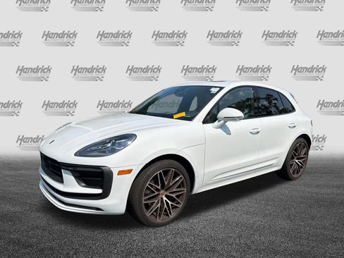 Used 2023 Porsche Macan AWD/4WD image 8