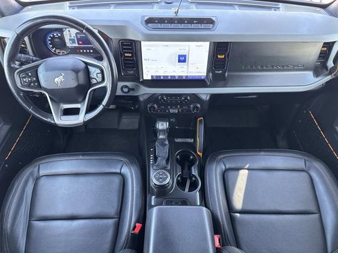 Certified 2022 Ford Bronco Badlands image 8