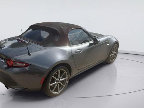 Used 2018 MAZDA MX-5 Miata Grand Touring RWD image 5