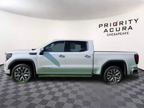 Used 2023 GMC Sierra 1500 Denali w/ Denali Reserve Package AWD/4WD image 7