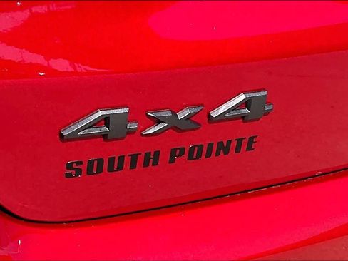 New 2026 Jeep Compass Latitude AWD/4WD image 15