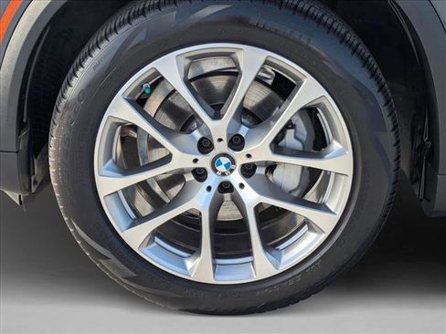 Used 2022 BMW X5 sDrive40i w/ Executive Package image 25