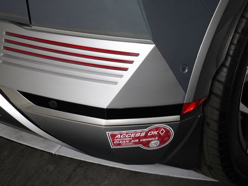 Used 2024 Hyundai Ioniq 5 Limited image 5