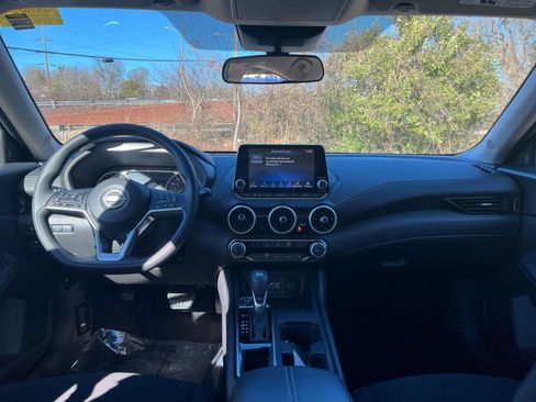 Used 2025 Nissan Sentra SV image 28