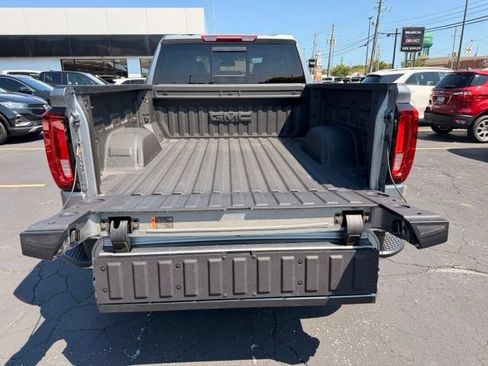Used 2026 GMC Sierra 1500 SLT w/ SLT Premium Plus Package AWD/4WD image 5