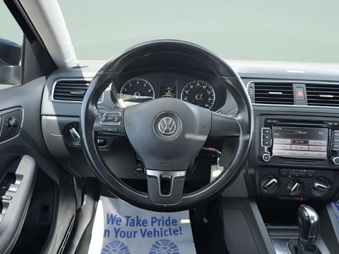 Used 2012 Volkswagen Jetta SE FWD image 15