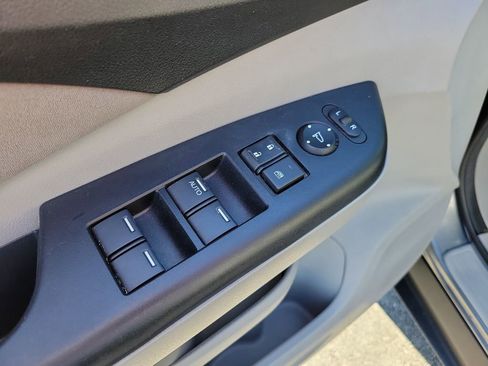 Used 2014 Honda CR-V EX image 17