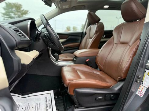 Used 2019 Subaru Ascent Touring AWD/4WD image 10