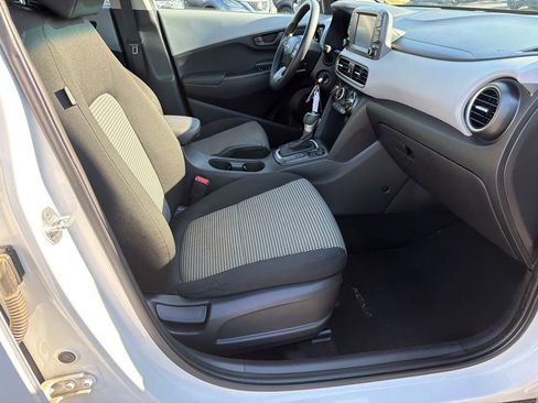 Used 2019 Hyundai Kona SE FWD image 13