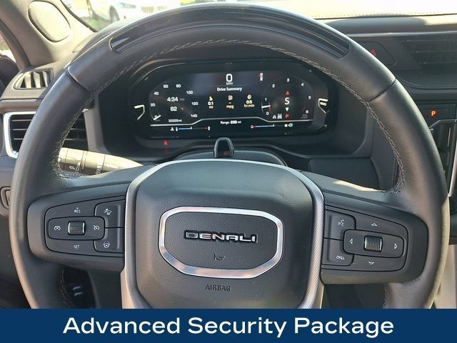 Used 2024 GMC Yukon XL Denali w/ Advanced Technology Package AWD/4WD image 4