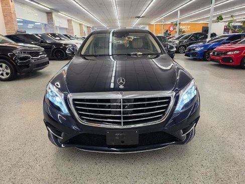 Used 2017 Mercedes-Benz S 550 4MATIC Sedan image 3