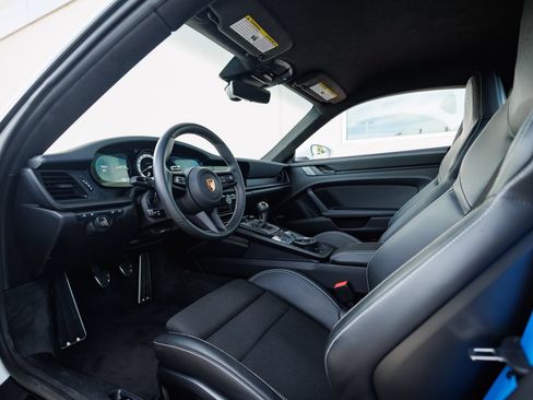 Used 2022 Porsche 911 GT3 RWD image 36