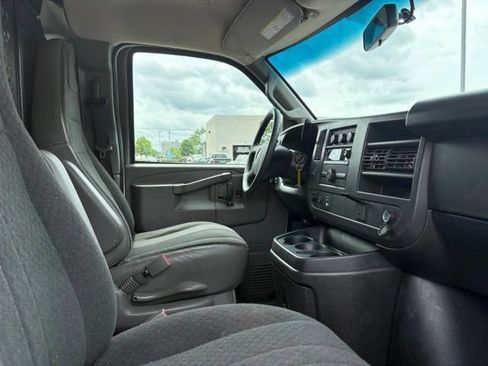 Used 2024 GMC Savana 2500 w/ Driver Convenience Package RWD image 21