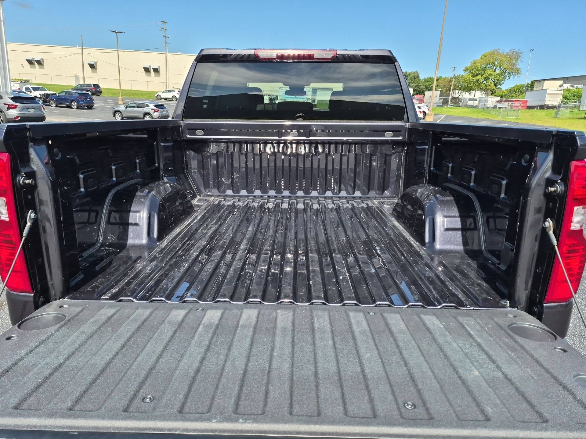 Certified 2024 Chevrolet Silverado 1500 LT AWD/4WD image 26