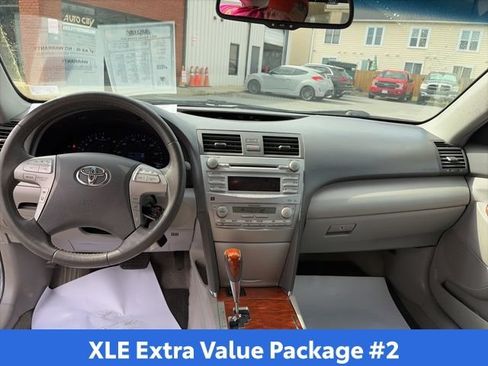 Used 2011 Toyota Camry XLE w/ XLE Extra-Value Pkg #2 FWD image 12