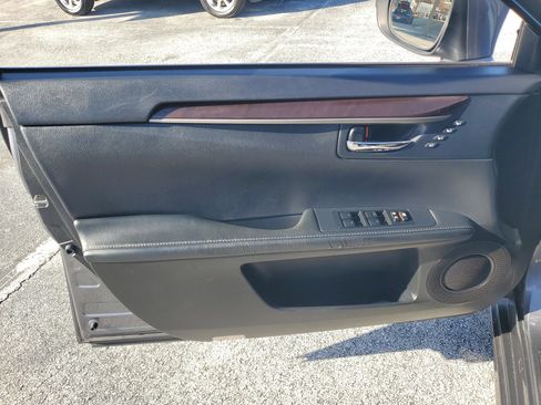 Used 2013 Lexus ES 350 image 9